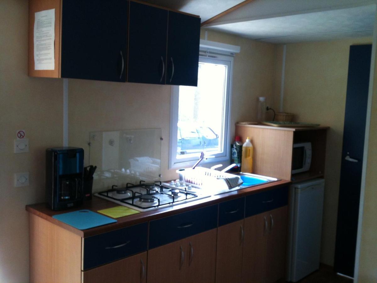 Camping Les Etoiles Saint-Sornin-Lavolps Esterno foto